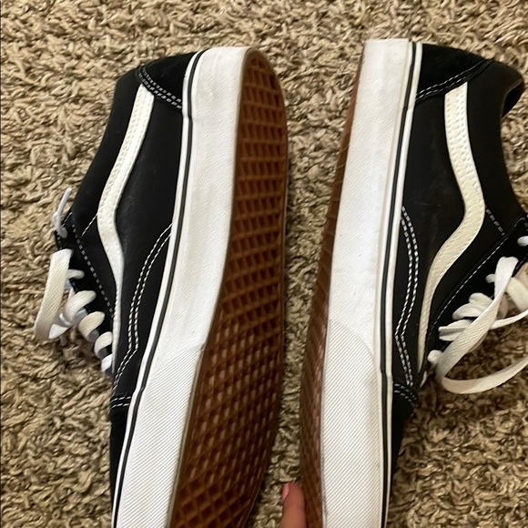 Vans Black and White Old Skool Sneakers - Picture 2 of 4